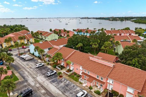 Condominio en venta en Saint Petersburg, Florida, 2 dormitorios, 127.74 m2 № 2285366 - foto 3