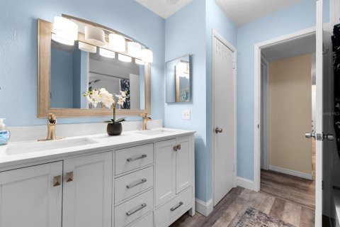 Condominio en venta en Saint Petersburg, Florida, 2 dormitorios, 127.74 m2 № 2285366 - foto 19
