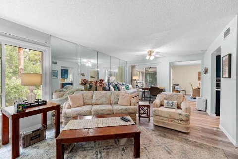 Condominio en venta en Saint Petersburg, Florida, 2 dormitorios, 127.74 m2 № 2285366 - foto 11