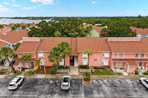 Condominio en venta en Saint Petersburg, Florida, 2 dormitorios, 127.74 m2 № 2285366 - foto 2