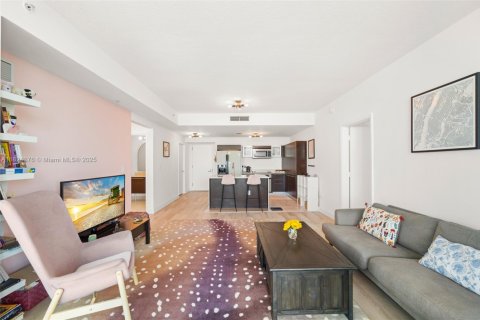 Condo in Miami, Florida, 2 bedrooms  № 1790180 - photo 10