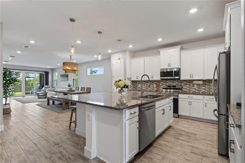 Villa ou maison à vendre à Parrish, Floride: 4 chambres, 220.64 m2 № 2347657 - photo 9
