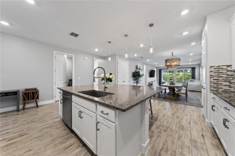 Villa ou maison à vendre à Parrish, Floride: 4 chambres, 220.64 m2 № 2347657 - photo 10