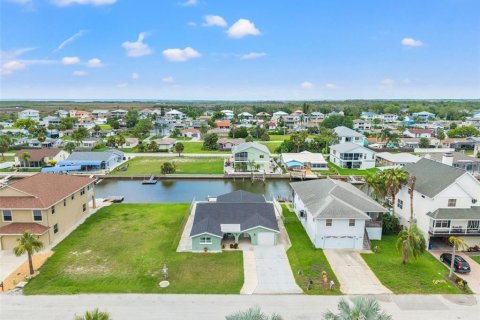 House in Hudson, Florida 2 bedrooms, 187.76 sq.m. № 1795257 - photo 28