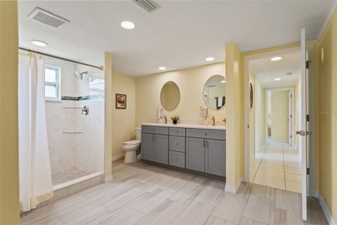 House in Hudson, Florida 2 bedrooms, 187.76 sq.m. № 1795257 - photo 12
