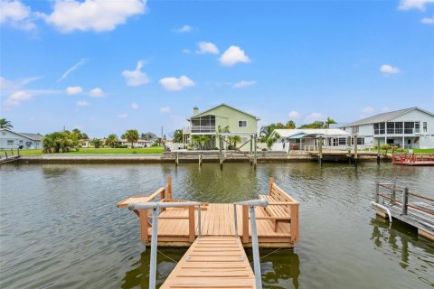 House in Hudson, Florida 2 bedrooms, 187.76 sq.m. № 1795257 - photo 21
