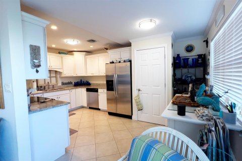 Copropriété à vendre à Jensen Beach, Floride: 2 chambres, 101.54 m2 № 2088041 - photo 15