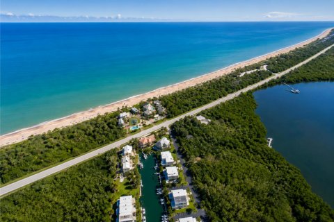 Copropriété à vendre à Jensen Beach, Floride: 2 chambres, 101.54 m2 № 2088041 - photo 7