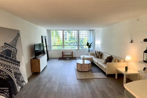 Квартира в Майами-Бич, Флорида 1 спальня, 71.53м2 № 2034945