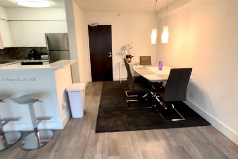 Снять в аренду квартиру в Майами-Бич, Флорида 1 спальня, 71.53м2, № 2034945 - фото 7