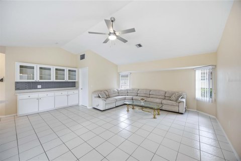 House in Rotonda, Florida 4 bedrooms, 242.38 sq.m. № 2142721 - photo 9