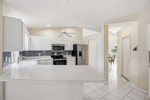 House in Rotonda, Florida 4 bedrooms, 242.38 sq.m. № 2142721 - photo 15