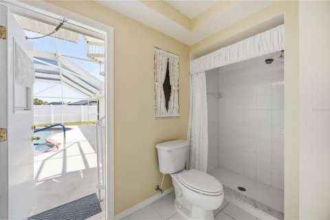 House in Rotonda, Florida 4 bedrooms, 242.38 sq.m. № 2142721 - photo 22