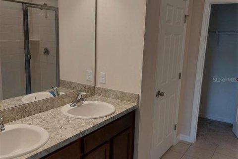 Casa en venta en Leesburg, Florida, 4 dormitorios, 188.5 m2 № 1902458 - foto 5