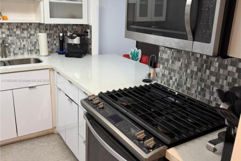 Copropriété à louer à Hallandale Beach, Floride: 1 chambre, 52.95 m2 № 1932589 - photo 9