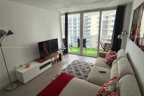 Copropriété à louer à Hallandale Beach, Floride: 1 chambre, 52.95 m2 № 1932589 - photo 24