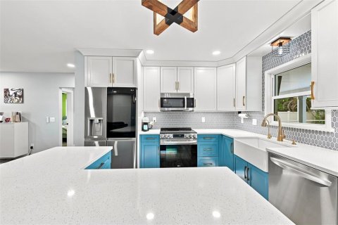Villa ou maison à vendre à Clearwater, Floride: 3 chambres, 122.17 m2 № 2344611 - photo 18