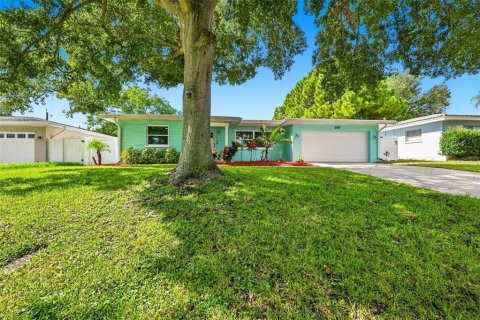 Villa ou maison à vendre à Clearwater, Floride: 3 chambres, 122.17 m2 № 2344611 - photo 2