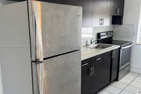 Villa ou maison à louer à Miami Beach, Floride: 1024.9 m2 № 2010819 - photo 6