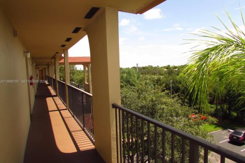 Condominio en alquiler en Pembroke Pines, Florida, 1 dormitorio, 47.75 m2 № 2057796 - foto 12