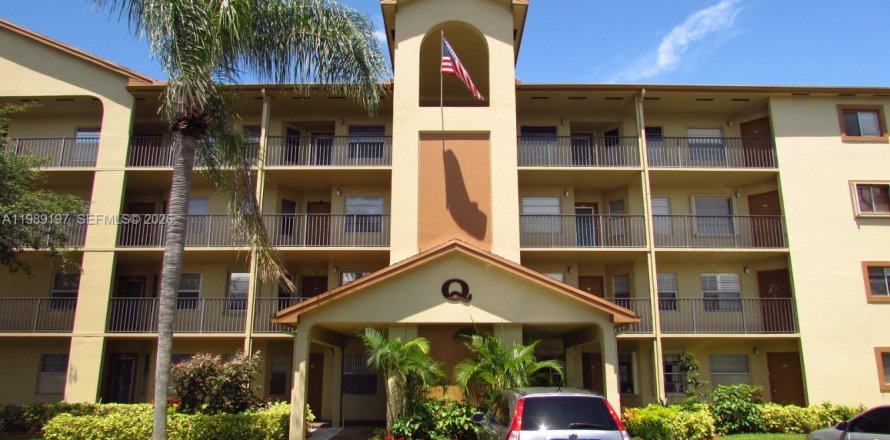 Condominio en Pembroke Pines, Florida, 1 dormitorio  № 2057796