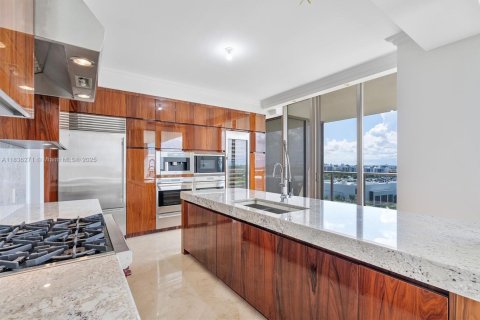 Condo in Bal Harbour, Florida, 3 bedrooms  № 2054070 - photo 14