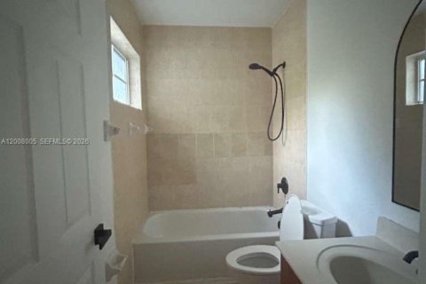 Touwnhouse à louer à Florida City, Floride: 3 chambres, 148.64 m2 № 2091239 - photo 6