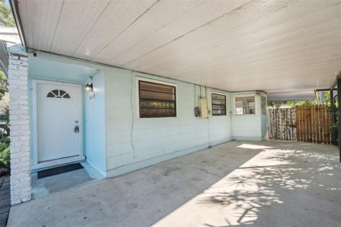 House in Tampa, Florida 3 bedrooms, 117.89 sq.m. № 1543225 - photo 3