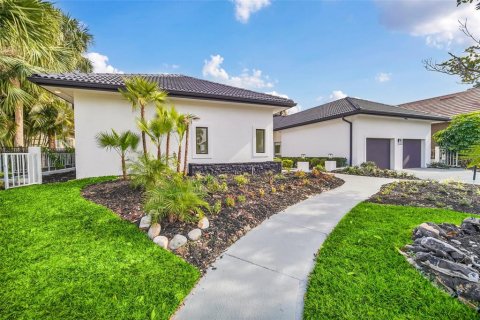 House in Orlando, Florida 4 bedrooms, 376.16 sq.m. № 1816621 - photo 8