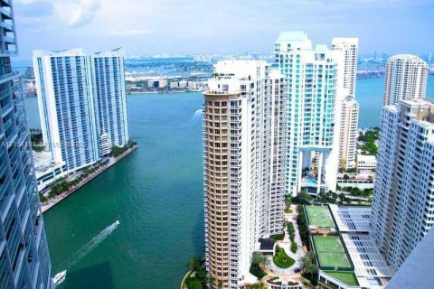 Condo in Miami, Florida, 1 bedroom № 2180388 - photo 25