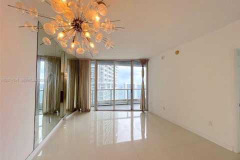 Condo in Miami, Florida, 1 bedroom № 2180388 - photo 18