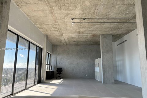 Condo in Miami, Florida, 2 bedrooms  № 2026443 - photo 28