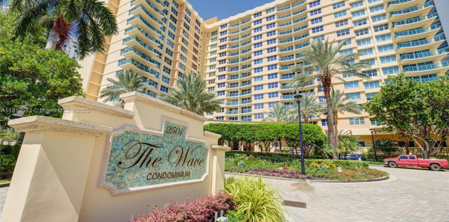 Studio à Condo à Hollywood, Floride № 1969451