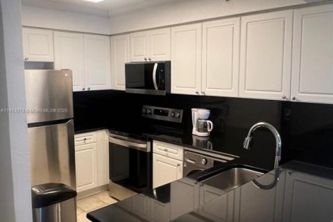 Copropriété à louer à Hollywood, Floride: 54.81 m2 № 1969451 - photo 5