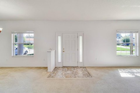 Villa ou maison à vendre à Haines City, Floride: 4 chambres, 210.33 m2 № 2345432 - photo 5