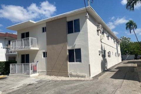 Кондоминиум с 2 спальнями в Майами, Флорида № 2003115