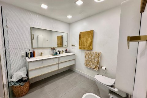 Townhouse in Doral, Florida 3 bedrooms, 141.58 sq.m. № 2003002 - photo 10