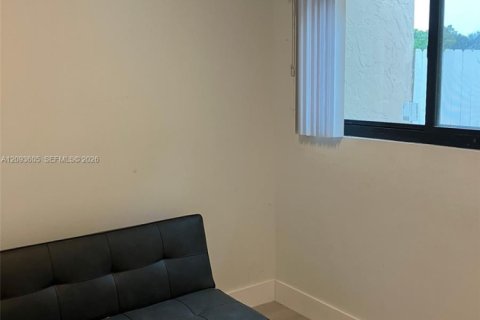 Touwnhouse à louer à Davie, Floride: 3 chambres, 118.54 m2 № 2385018 - photo 15