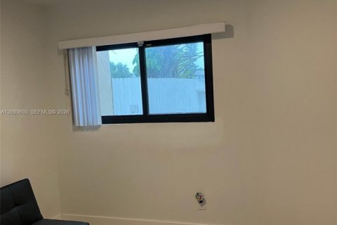 Touwnhouse à louer à Davie, Floride: 3 chambres, 118.54 m2 № 2385018 - photo 14