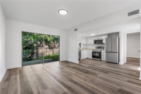 Villa ou maison à vendre à Tampa, Floride: 3 chambres, 142.7 m2 № 1577316 - photo 21