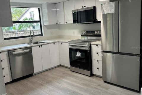 Villa ou maison à vendre à Tampa, Floride: 3 chambres, 142.7 m2 № 1577316 - photo 6