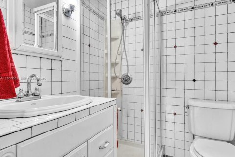 Condominio en venta en Miami Beach, Florida, 2 dormitorios, 91.04 m2 № 2030799 - foto 22