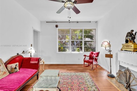 Condominio en venta en Miami Beach, Florida, 2 dormitorios, 91.04 m2 № 2030799 - foto 26