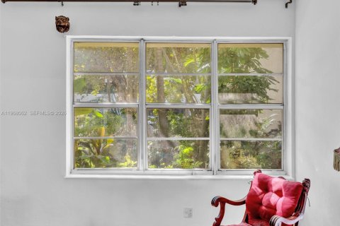 Condominio en venta en Miami Beach, Florida, 2 dormitorios, 91.04 m2 № 2030799 - foto 27