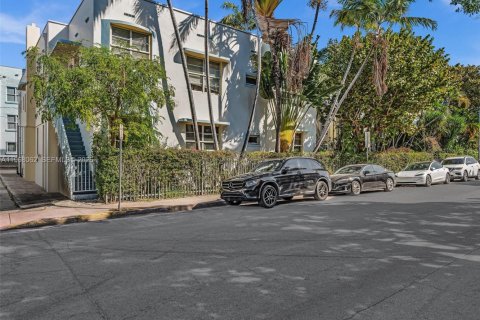 Condominio en venta en Miami Beach, Florida, 2 dormitorios, 91.04 m2 № 2030799 - foto 16