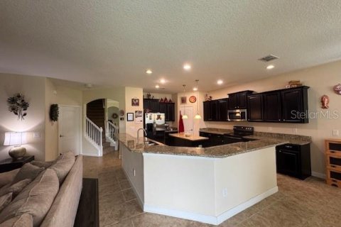 House in Ruskin, Florida 6 bedrooms, 395.67 sq.m. № 1831587 - photo 6