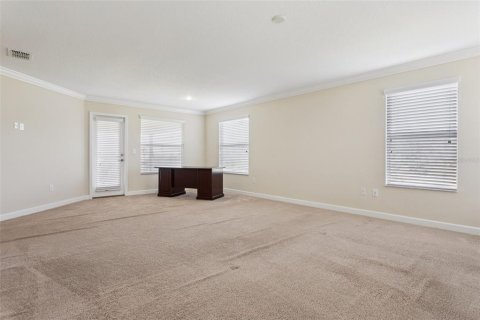 House in Ruskin, Florida 6 bedrooms, 395.67 sq.m. № 1831587 - photo 24