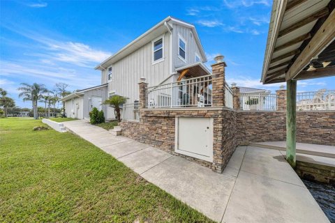 House in Crystal River, Florida 3 bedrooms, 260.68 sq.m. № 2393782 - photo 7