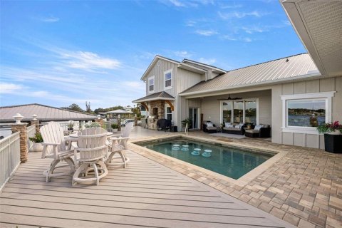House in Crystal River, Florida 3 bedrooms, 260.68 sq.m. № 2393782 - photo 27