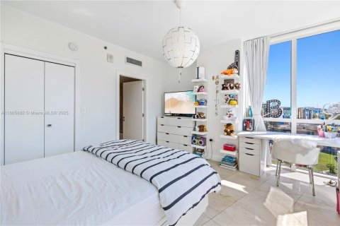 Condominio en venta en Miami Beach, Florida, 2 dormitorios, 143.81 m2 № 1979363 - foto 15